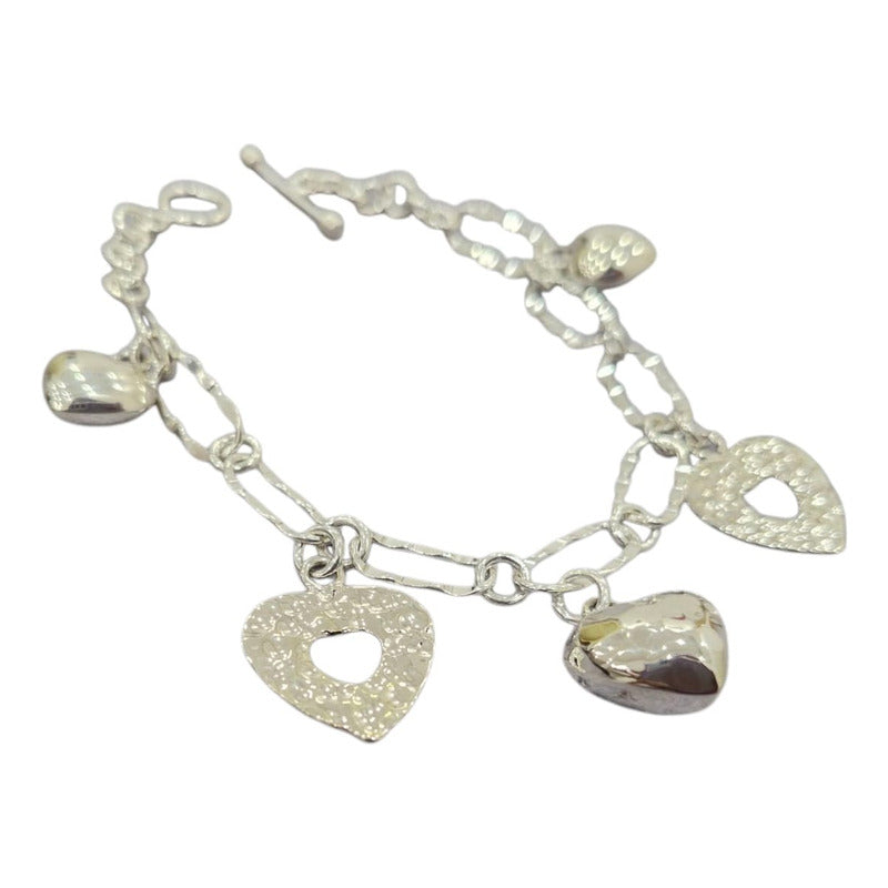 Pulsera Corazones Colgantes