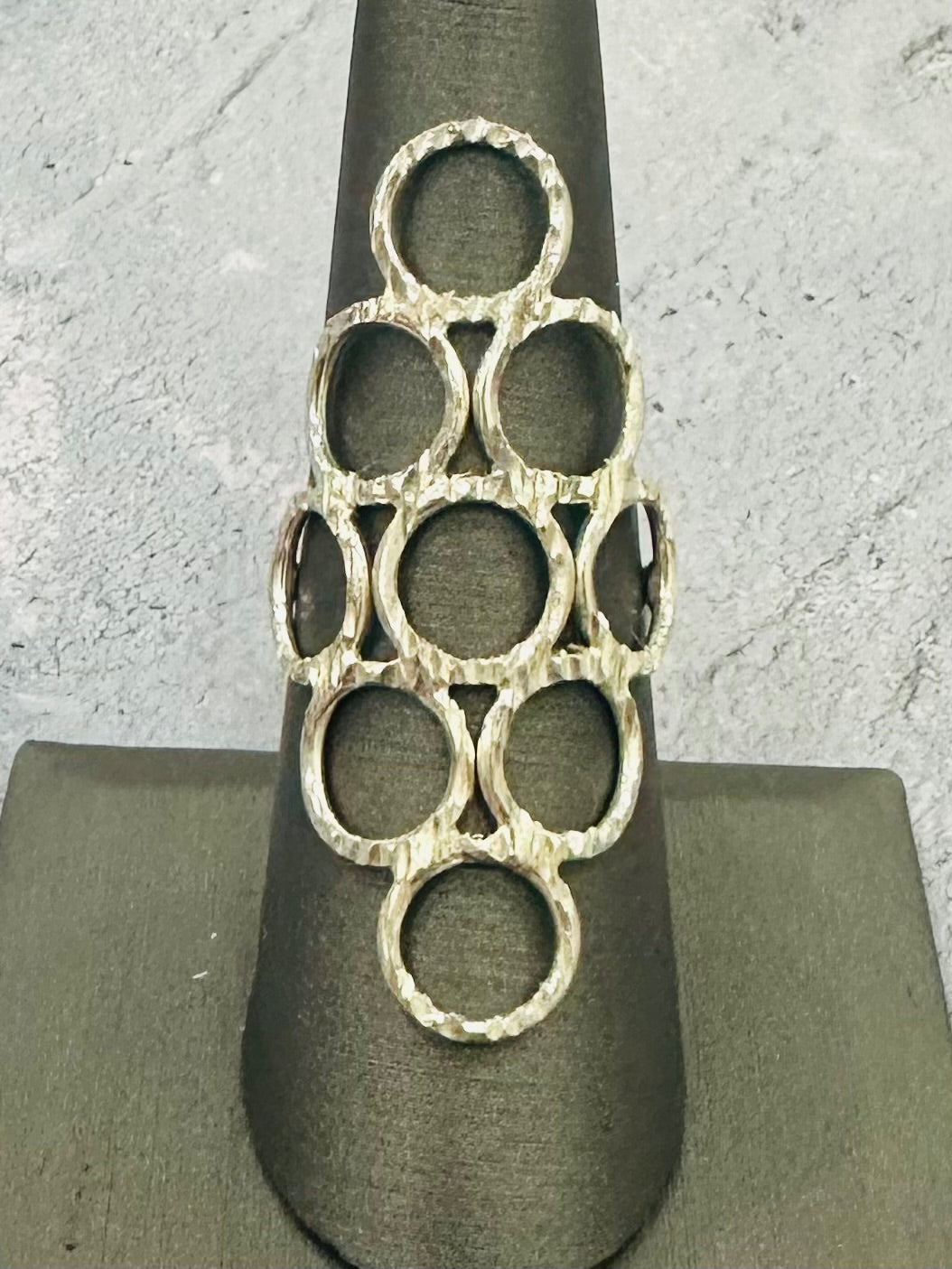 Anillo largo círculos