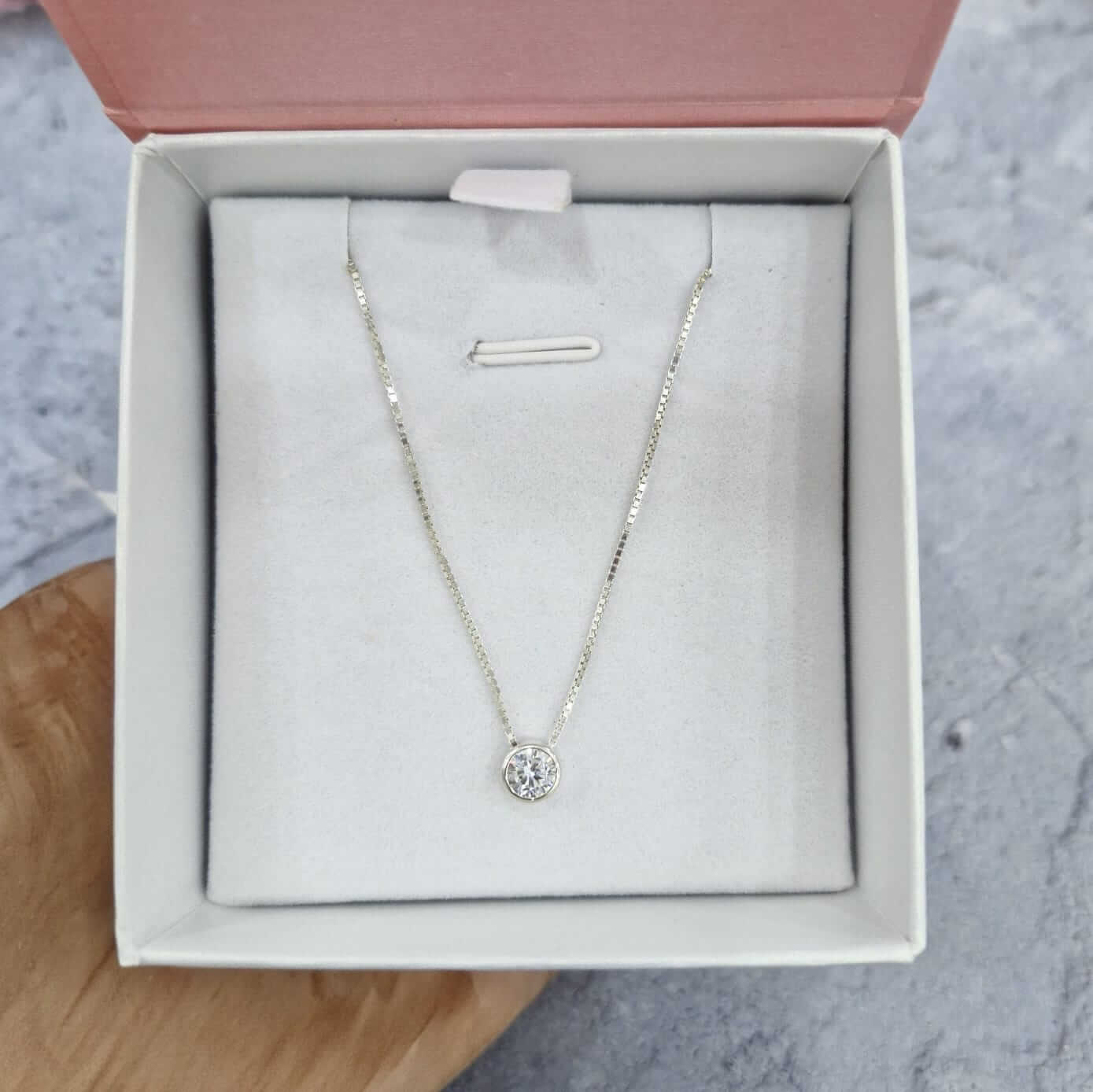 Collar Zirconia