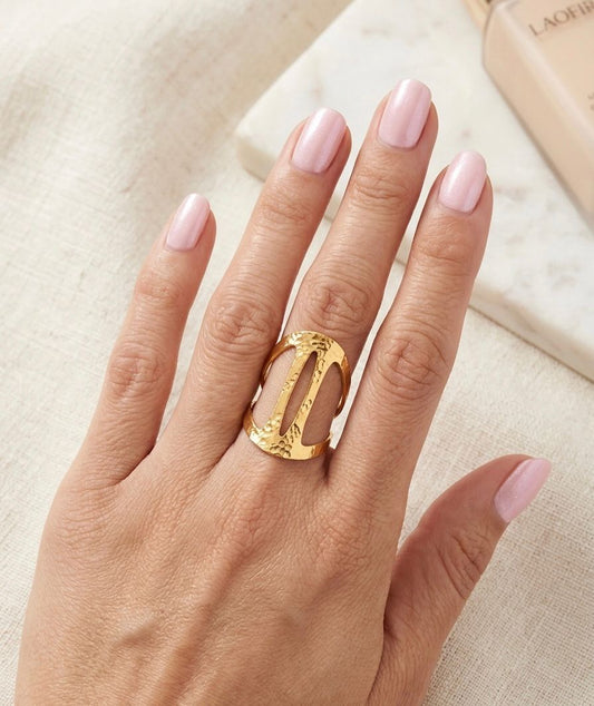 Anillo vanguardia dorado
