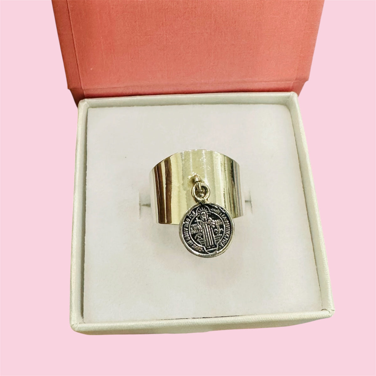 Anillo San Benito